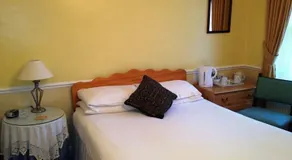 Mandalay Holiday Home - Image 4