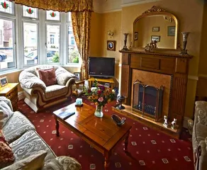 Longleigh Guest House - Image 2