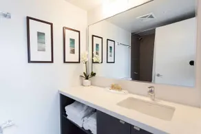 Bellamond Yorkville - Image 2