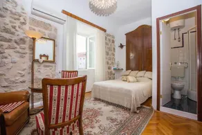 House Renata - Image 5