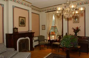 Chapin Park Bed And Breakfast - Image 3