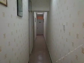 Cyclamen Hotel - Image 2