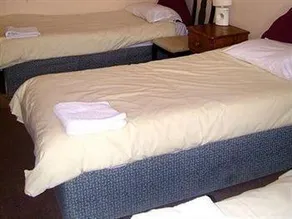 Village Inn Corby - Image 5