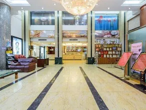 Green City Hotel - Image 5