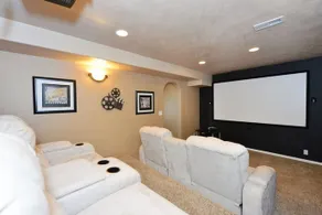 Wasatch Retreat in Draper with Mtn Views Theater and Hot Tub - Image 1