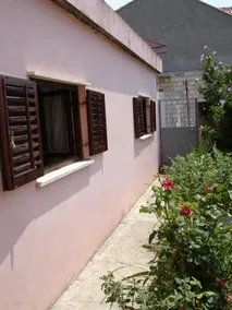 Guesthouse Apartments ZR - Image 2
