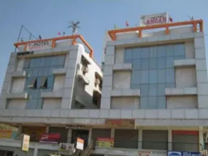 Hotel Angan Residency - Image 1