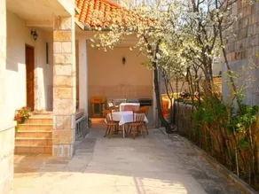 Country House Pansion - Image 2