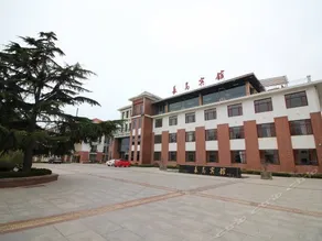 Changdao Hotel - Image 5
