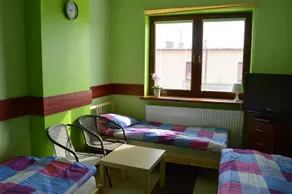 Zloty Dab Hostel Pokoje - Image 4