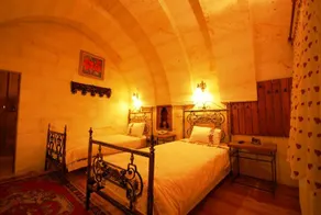 Spelunca Cave Hotel - Image 3