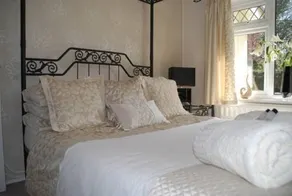 The Timbers Bed And Breakfast - Image 2
