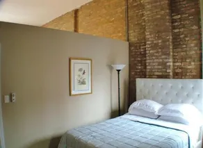 Wicker Park Bathhouse Apartments - Image 3
