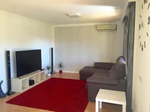 Townhouse Vilafortuny - Image 4