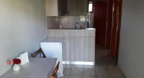 Rose Garden Apartments - Image 3