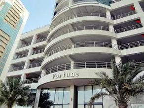 Fortune Plaza By Aaa Homes Hotel - Image 2