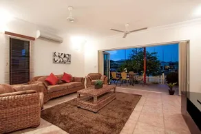 La Marina Waterfront Villa - Image 2