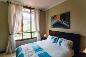 Luxury 3 bedroom Maisonette - Image 3