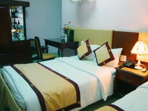 Nhat Tan Hotel - Image 2