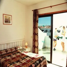 Aparthotel Parque Don Jose - Image 4