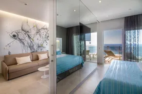 SUITOPIA SOL Y MAR SUITES HOTEL - Image 3