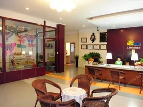 Huilai Business Express Hotel - Image 2