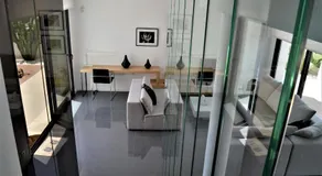 Villa with private pool - Image 3