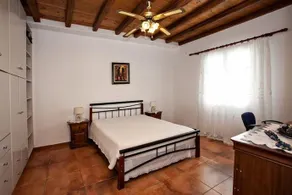 Andrea's Tinos House - Image 4