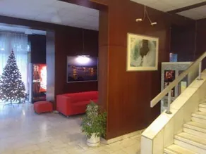Mary-Ann Non-Stop Apartments - Image 2