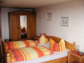 Ferienwohnungen und Privatzimmer Schanzenberghof - Image 2