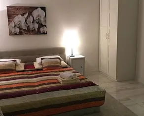White Home - Image 4