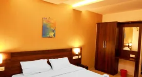 OYO 24817 Wayanad Royal Grand - Image 5