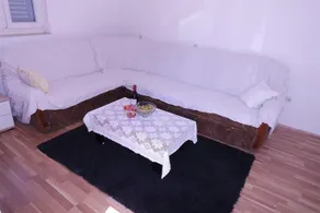 Leon's House - Image 4