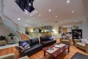 Milsons Point Penthouse - Image 2