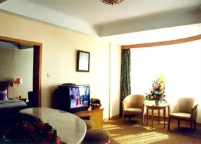 Maxcourt Hotel - Image 3