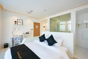 SKYLINE LOFT SHANGHAI - Image 5