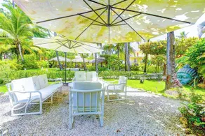 House Pina Colada - Image 3
