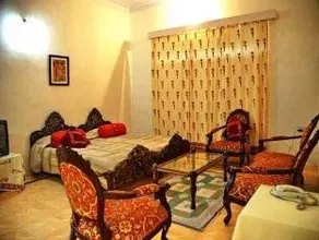 Hotel Shree Niwas - Image 4