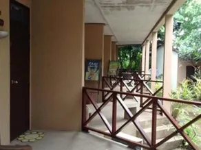 Beach House Hotel Pran Buri - Image 2