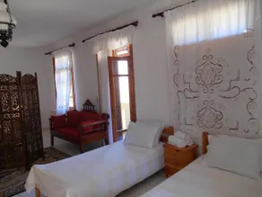 ΧENONAS KOURITES - Image 3