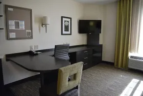 Candlewood Suites Youngstown W I 80 Niles Area - Image 4