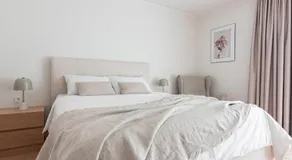 Modern City Center Apartment - Image 3