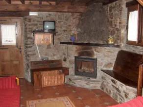 El Piñeo(Casa Completa 2 Habitaciones) - Image 2
