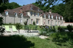 Manoir De Montflambert - Image 2