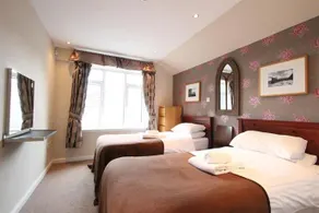 Haymarket 1 Bedroom Apartment - Image 5