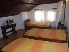 Mladenova House - Image 3