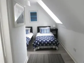 Garden Cottage - Image 3