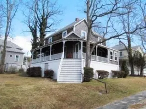 Megansett Home 1 - Image 2