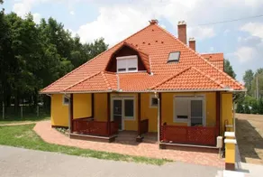 Korona Apartmanház - Image 2