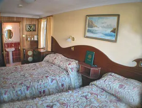 Periwinkle Bed & Breakfast - Image 2